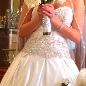Wedding gown